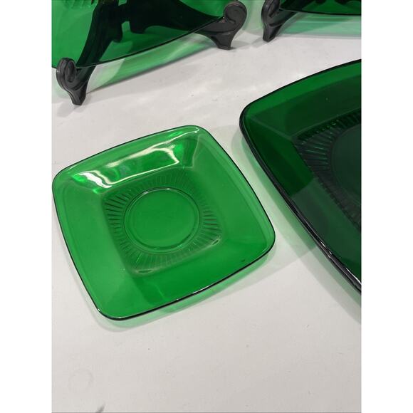 Anchor Hocking Charm Forest Green Set of 5 Saucers USA Fire King 50's Square - Picture 6 of 8